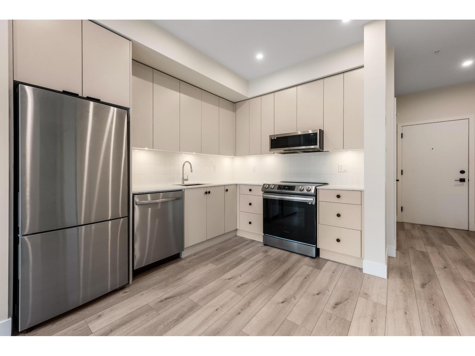 307 45511 CAMPUS DRIVE|Garrison Crossing