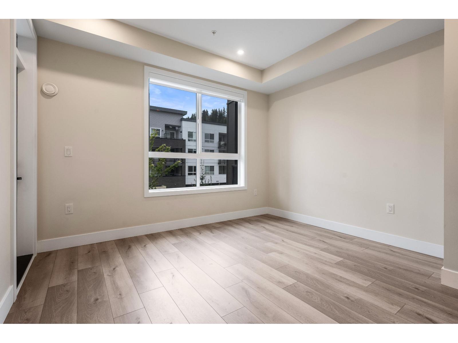 307 45511 CAMPUS DRIVE|Garrison Crossing