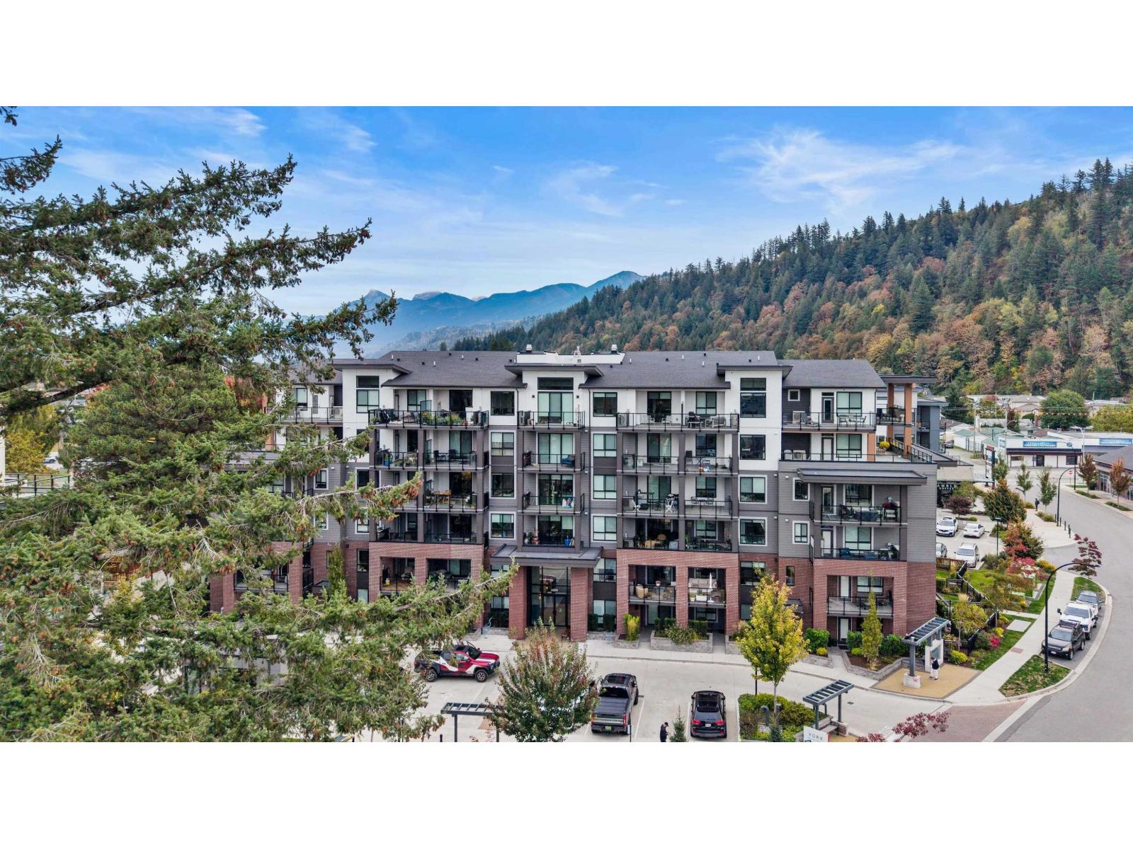 307 45511 CAMPUS DRIVE|Garrison Crossing