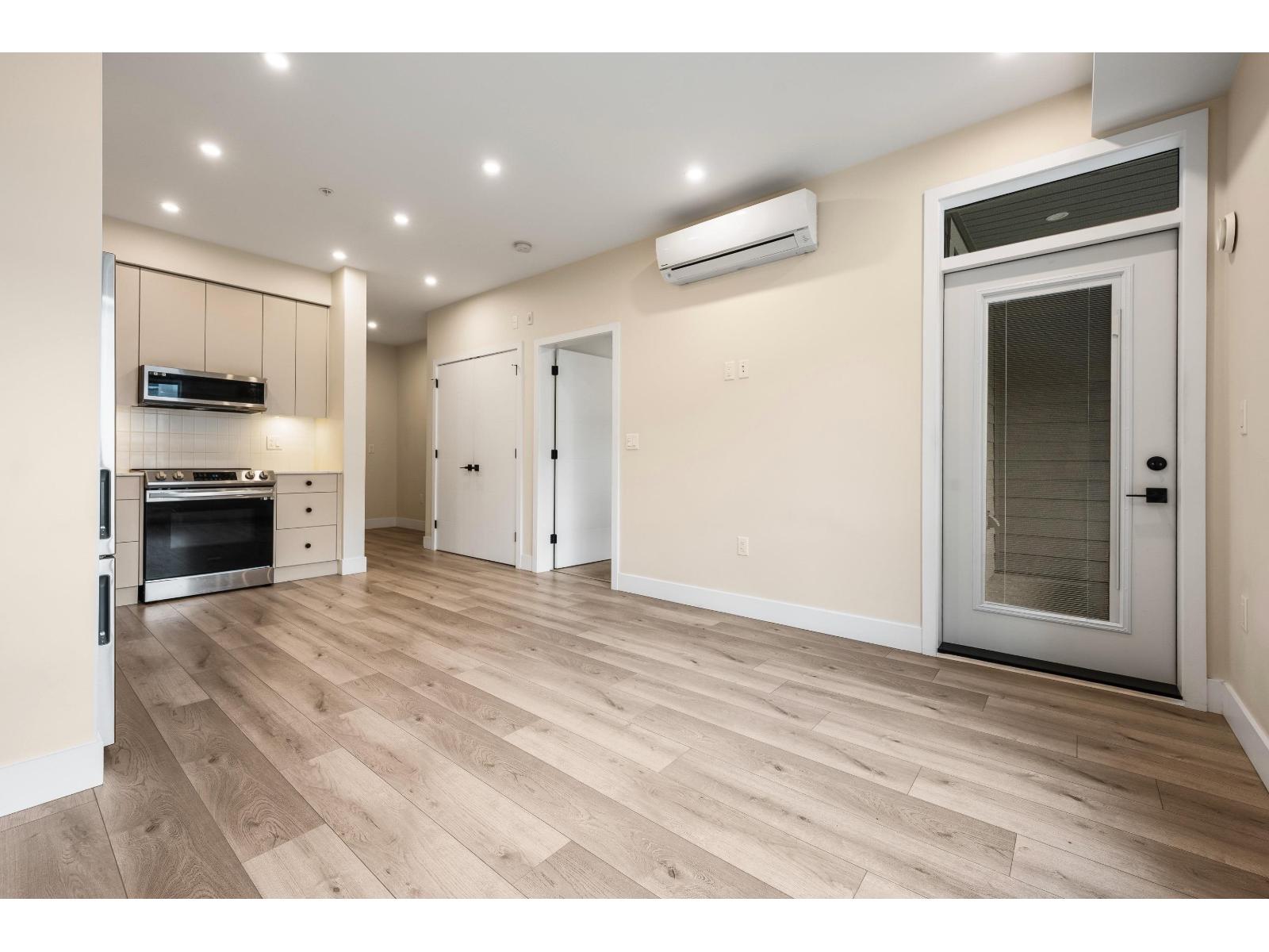 307 45511 CAMPUS DRIVE|Garrison Crossing