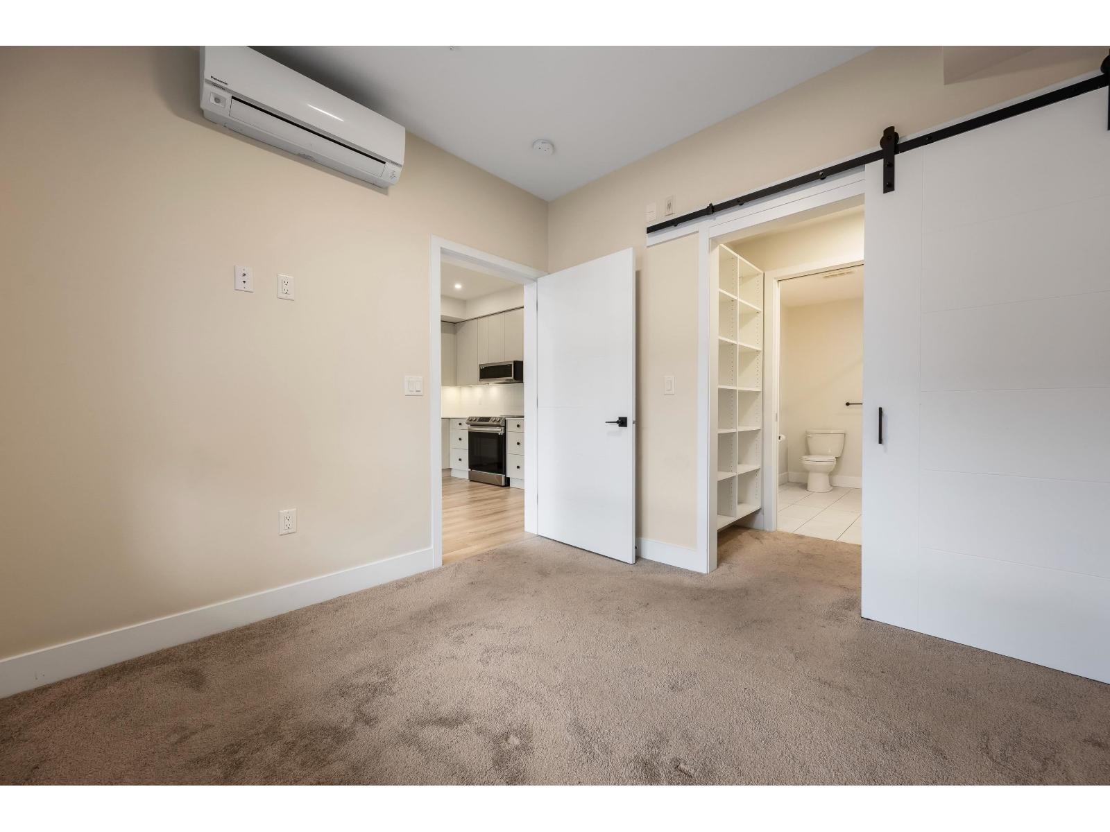 307 45511 CAMPUS DRIVE|Garrison Crossing