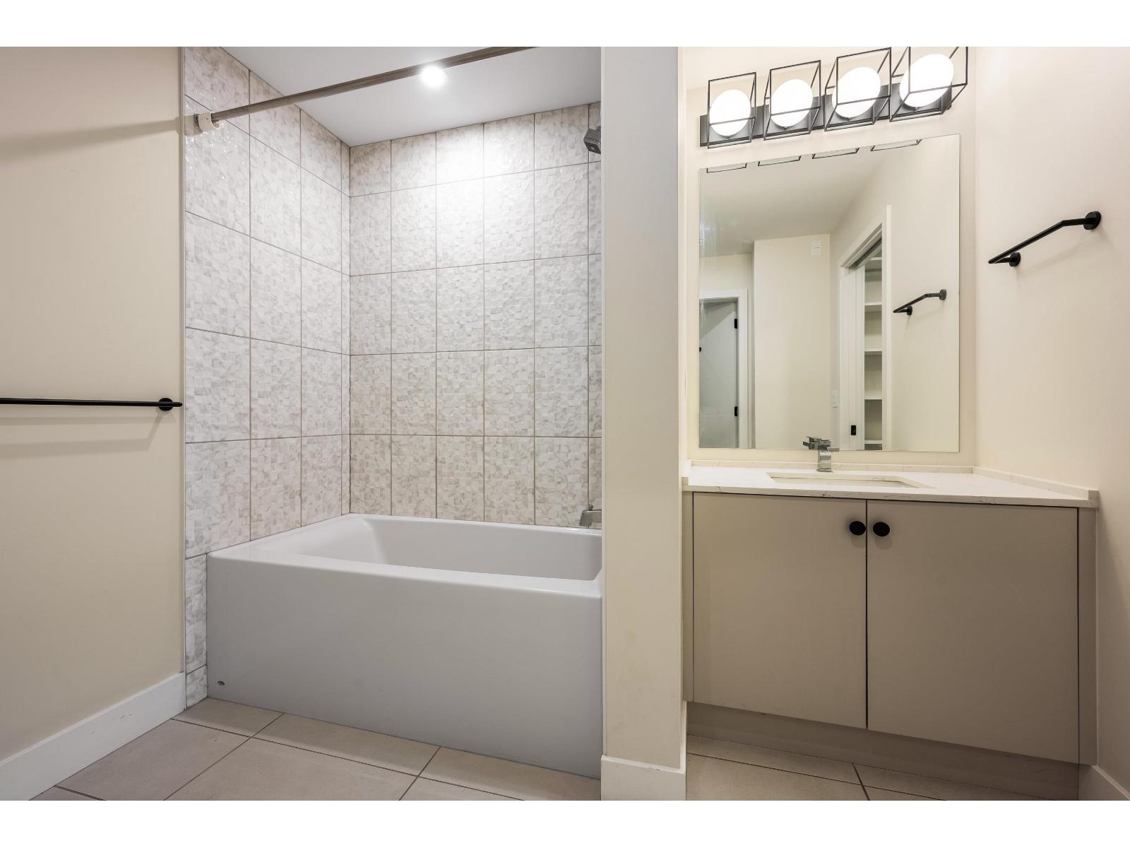 307 45511 CAMPUS DRIVE|Garrison Crossing