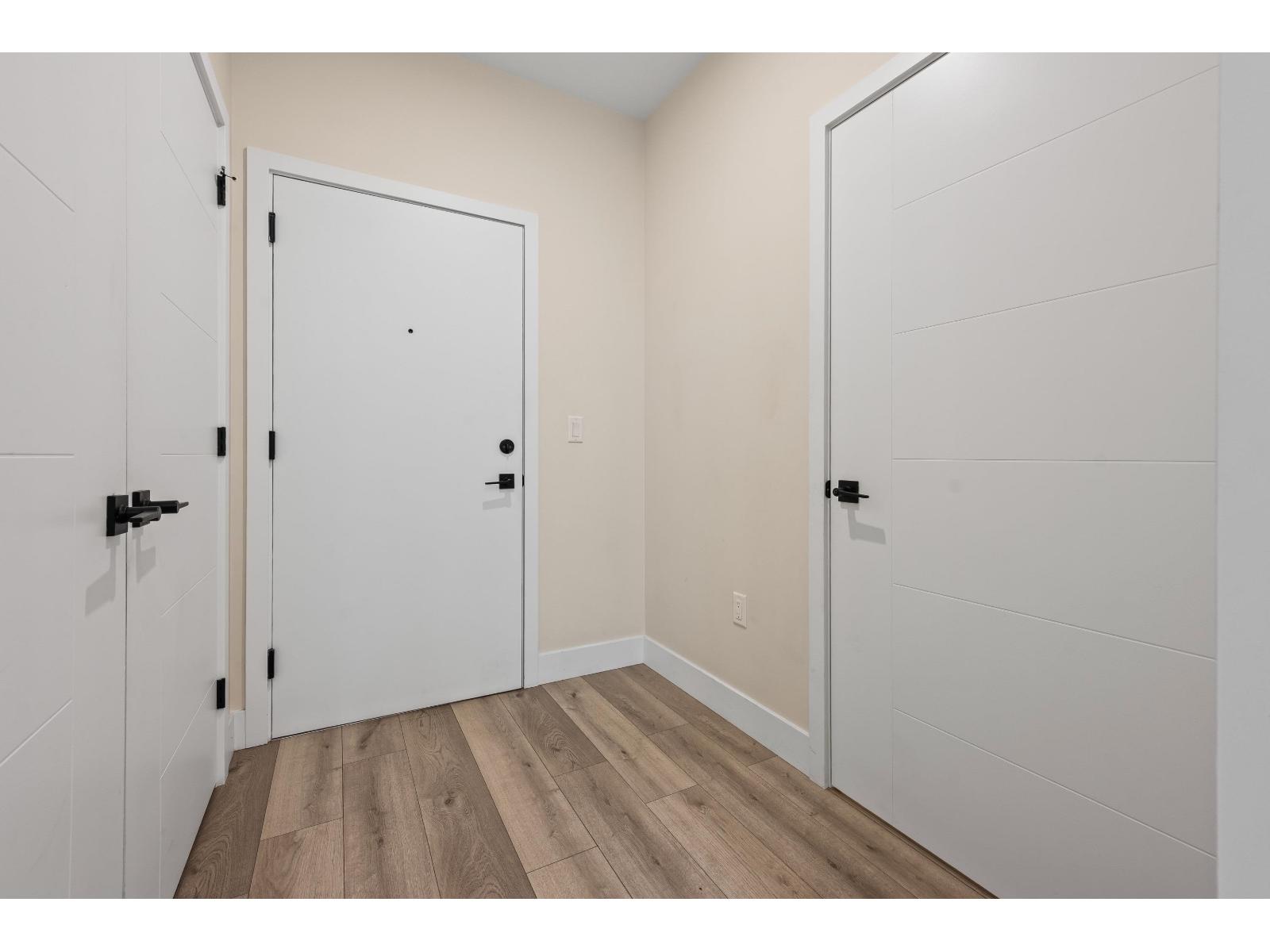 307 45511 CAMPUS DRIVE|Garrison Crossing