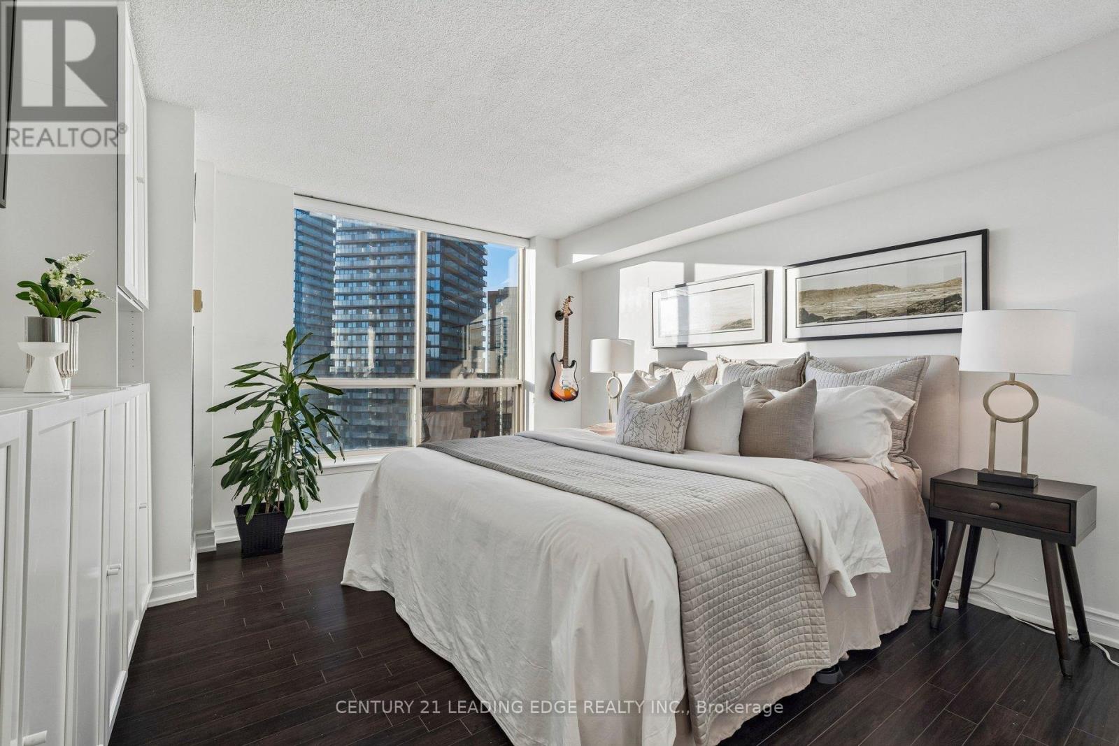 2214 - 44 St Joseph Street, Toronto, Ontario  M4Y 2W4 - Photo 31 - C14033124