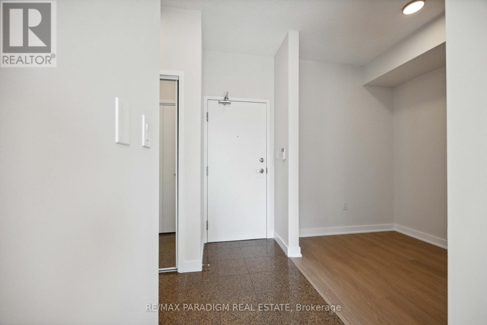 611 - 9 Spadina Avenue, Toronto, Ontario  M5V 3M5 - Photo 4 - C14033144