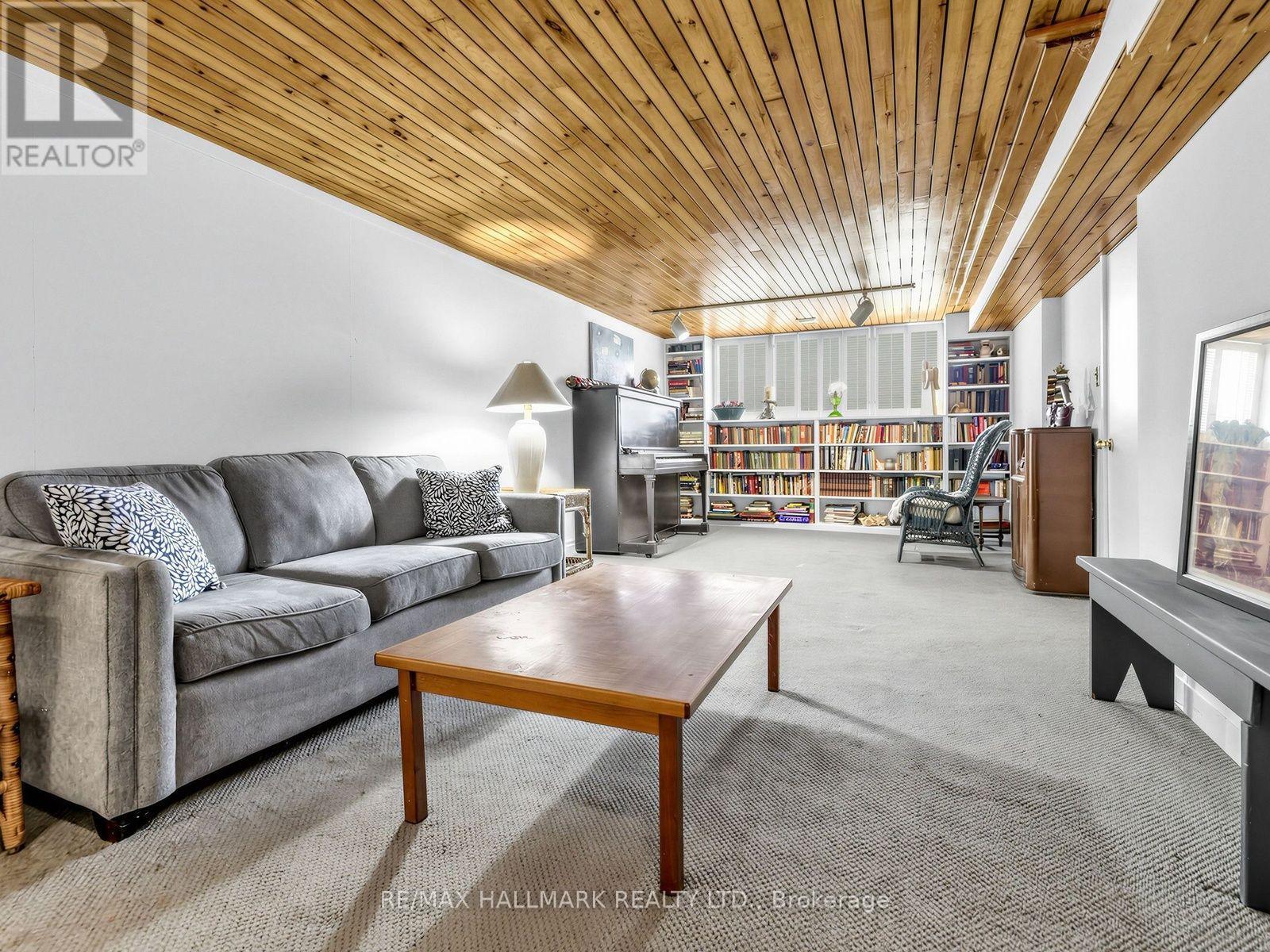 91 Larkfield Drive, Toronto, Ontario  M3B 2H6 - Photo 23 - C14033236