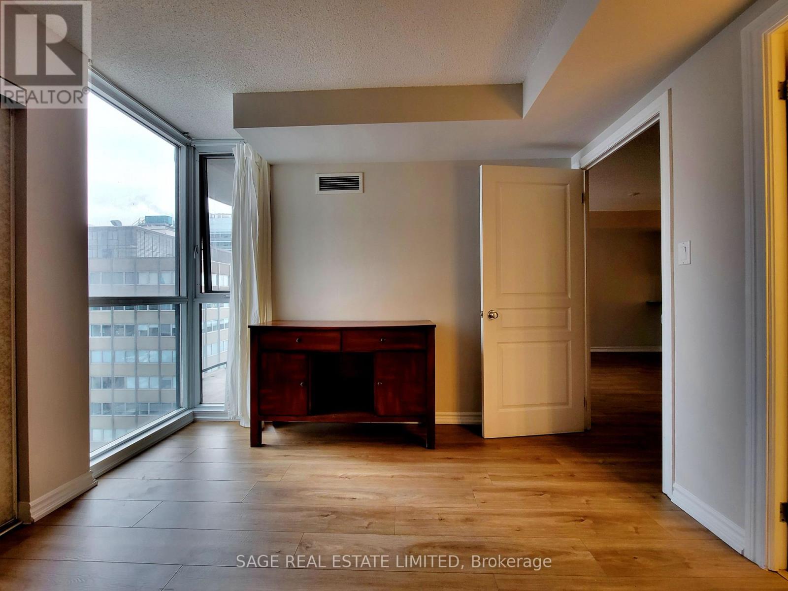 1505 - 801 Bay Street, Toronto, Ontario M5S 1Y9 - Photo 11 - C14033278