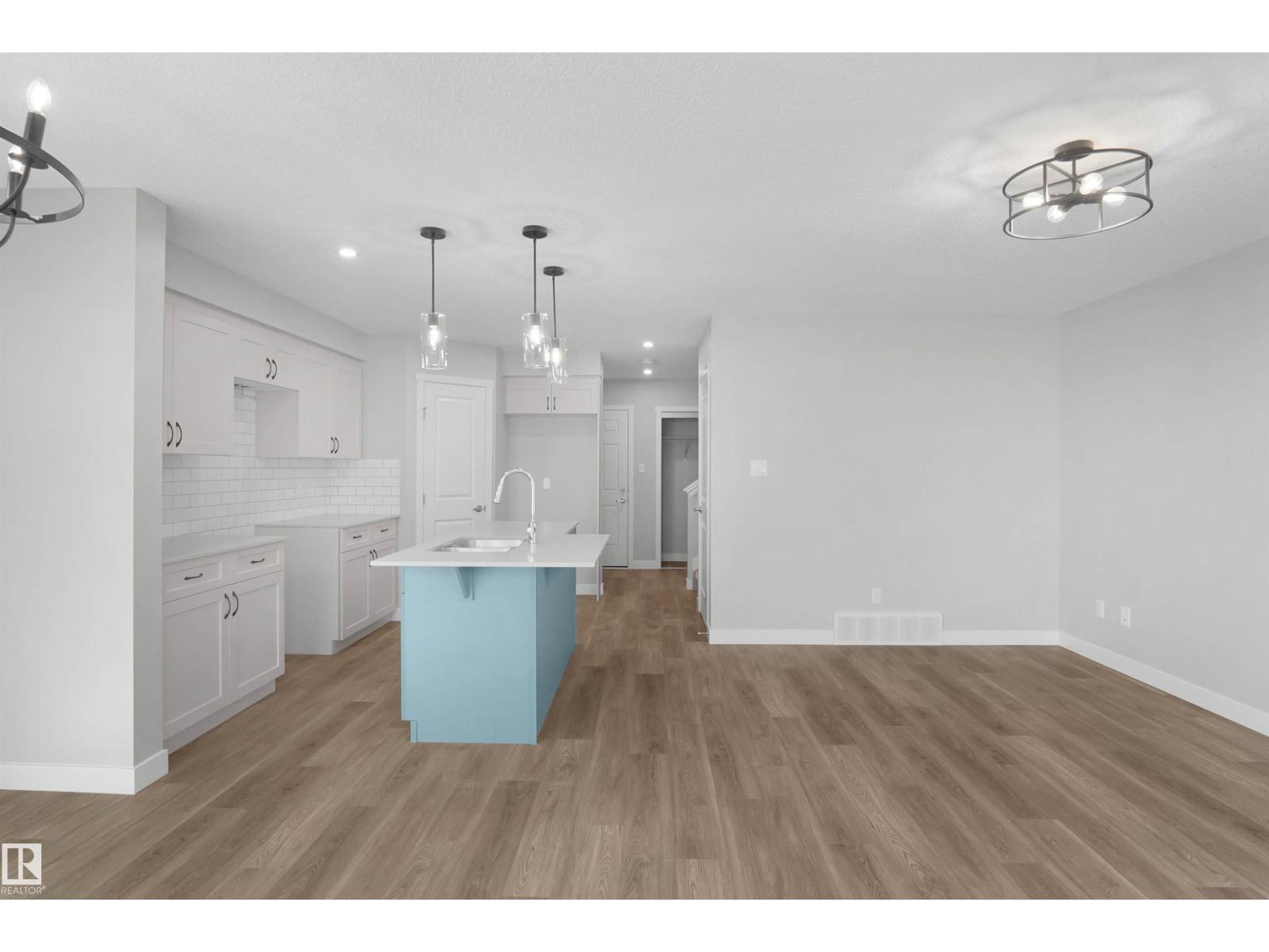 1860 187 ST NW