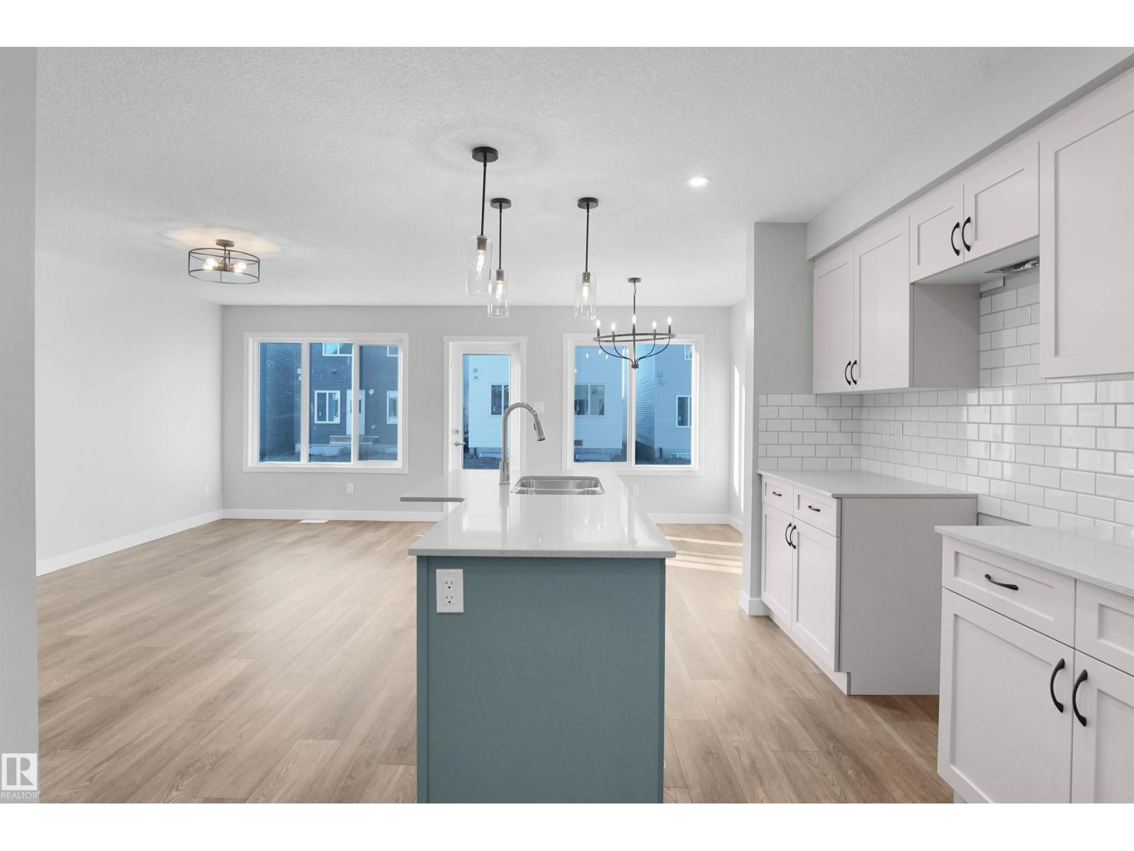 1860 187 ST NW