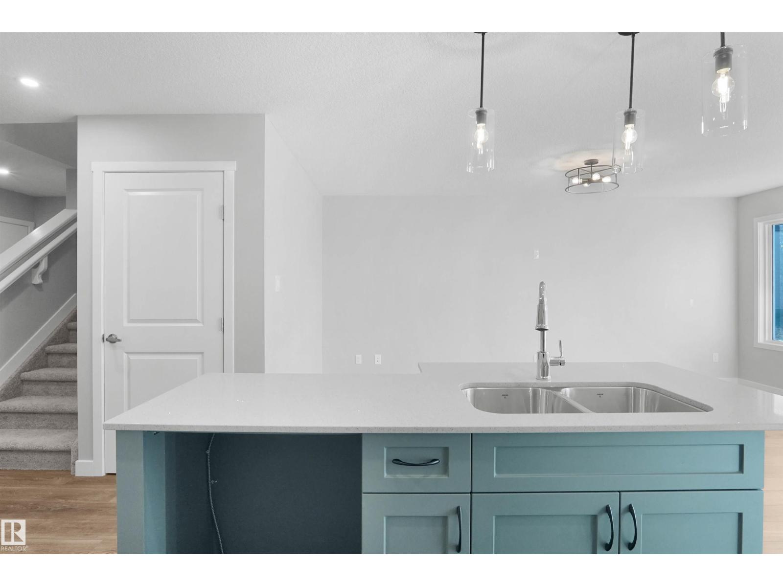 1860 187 ST NW