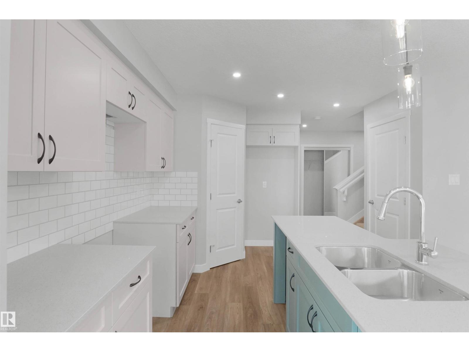 1860 187 ST NW