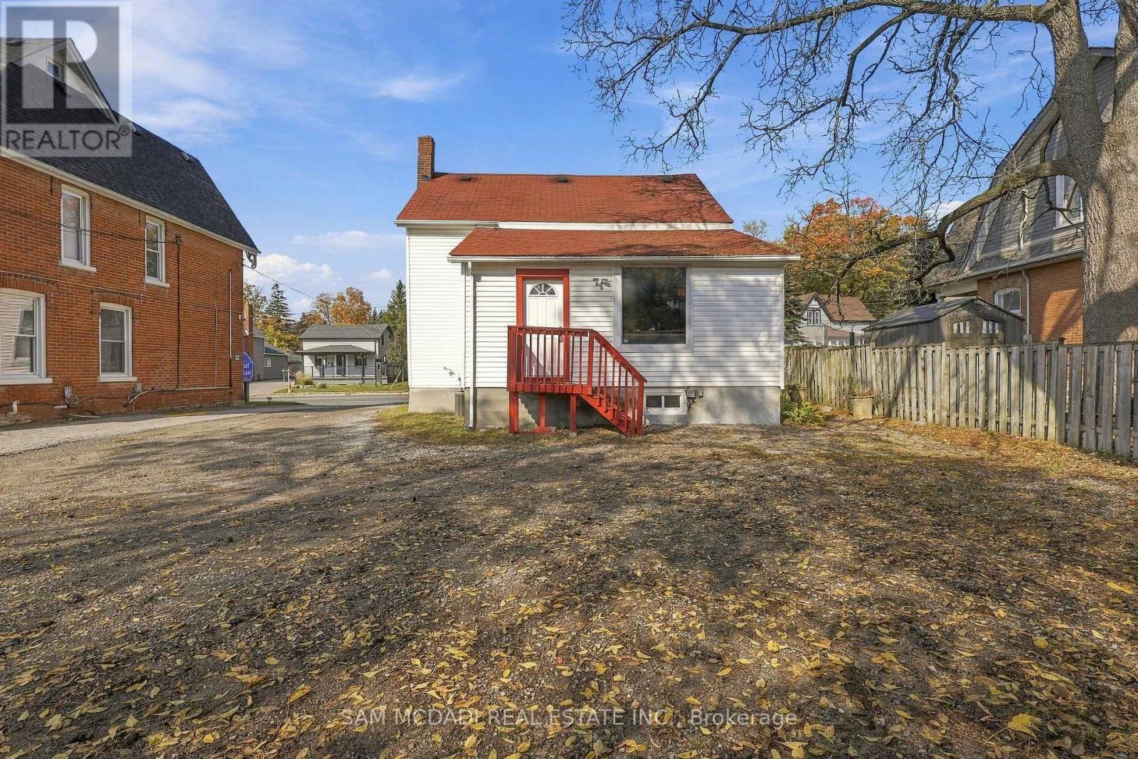 571 Kingston Road W, Ajax, Ontario  L1S 6M1 - Photo 3 - E14033048