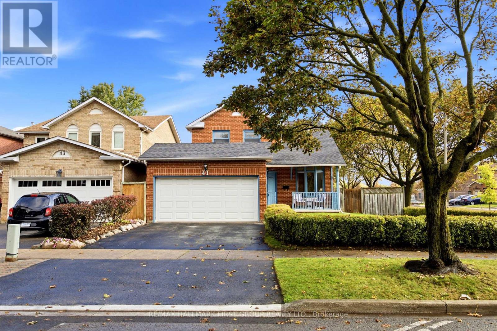 41 Pearce Drive, Ajax, Ontario  L1T 2M6 - Photo 2 - E14033082