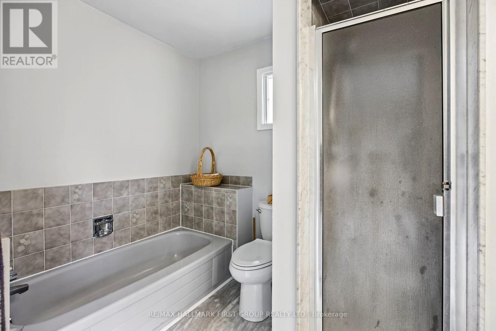 41 Pearce Drive, Ajax, Ontario  L1T 2M6 - Photo 36 - E14033082