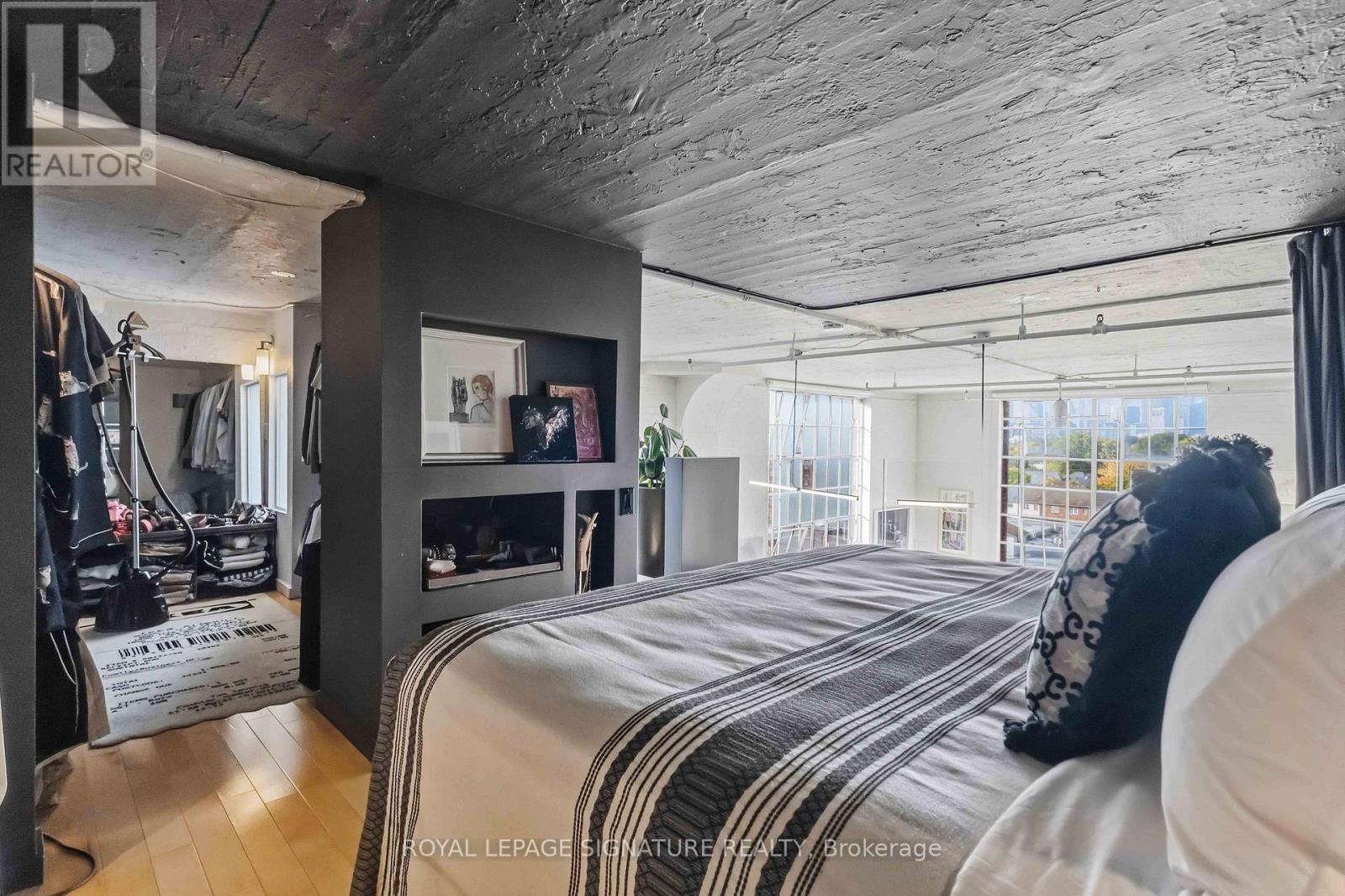 501b - 245 Carlaw Avenue, Toronto, Ontario  M4M 2S1 - Photo 15 - E14033114