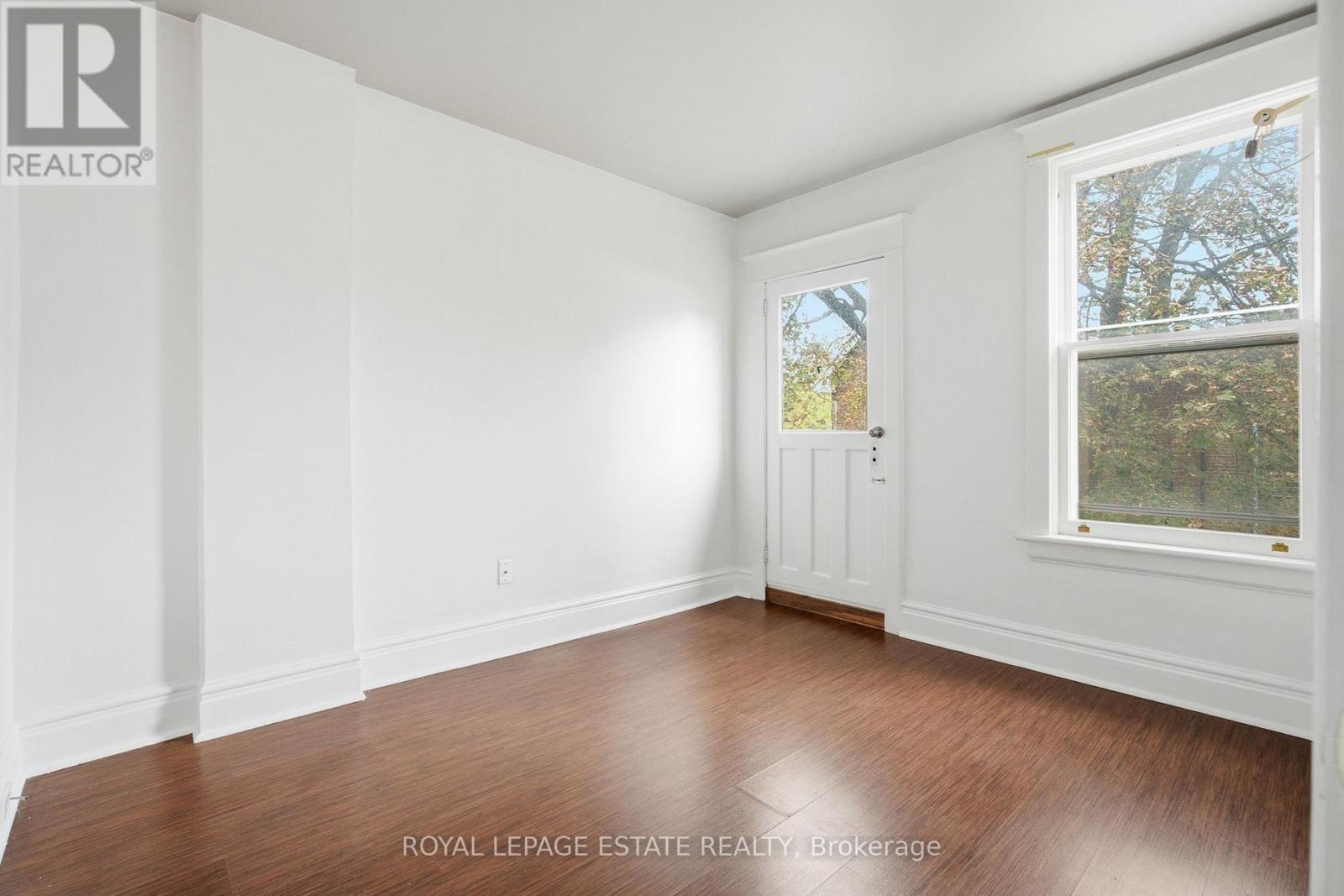 6 Sandford Avenue, Toronto, Ontario  M4L 2E7 - Photo 26 - E14033320