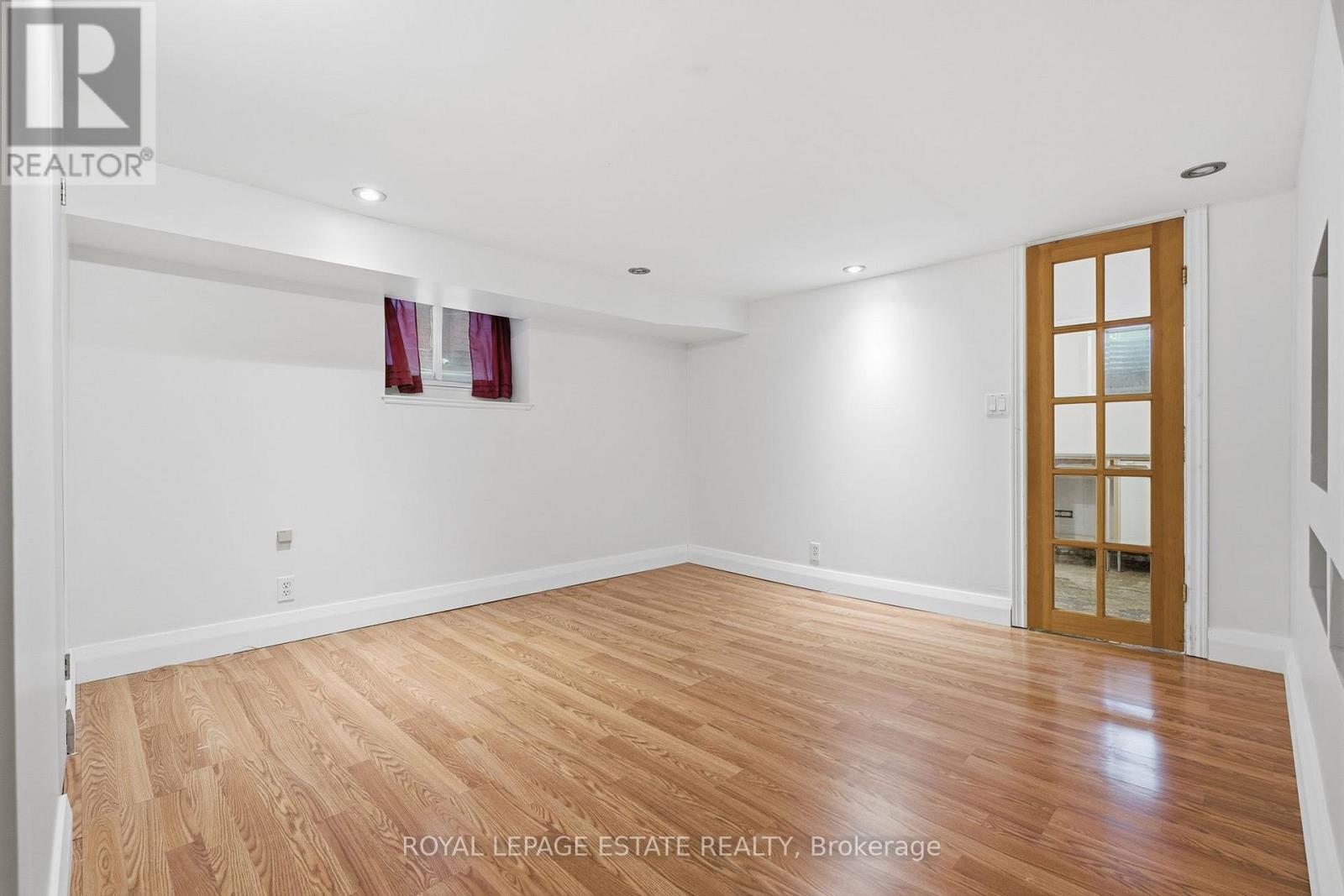 6 Sandford Avenue, Toronto, Ontario  M4L 2E7 - Photo 35 - E14033320