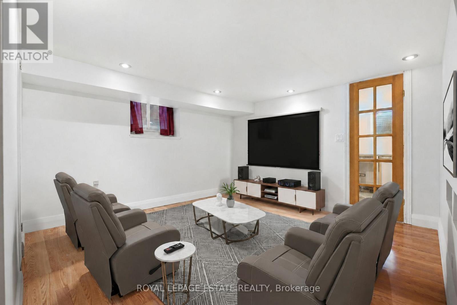 6 Sandford Avenue, Toronto, Ontario  M4L 2E7 - Photo 36 - E14033320