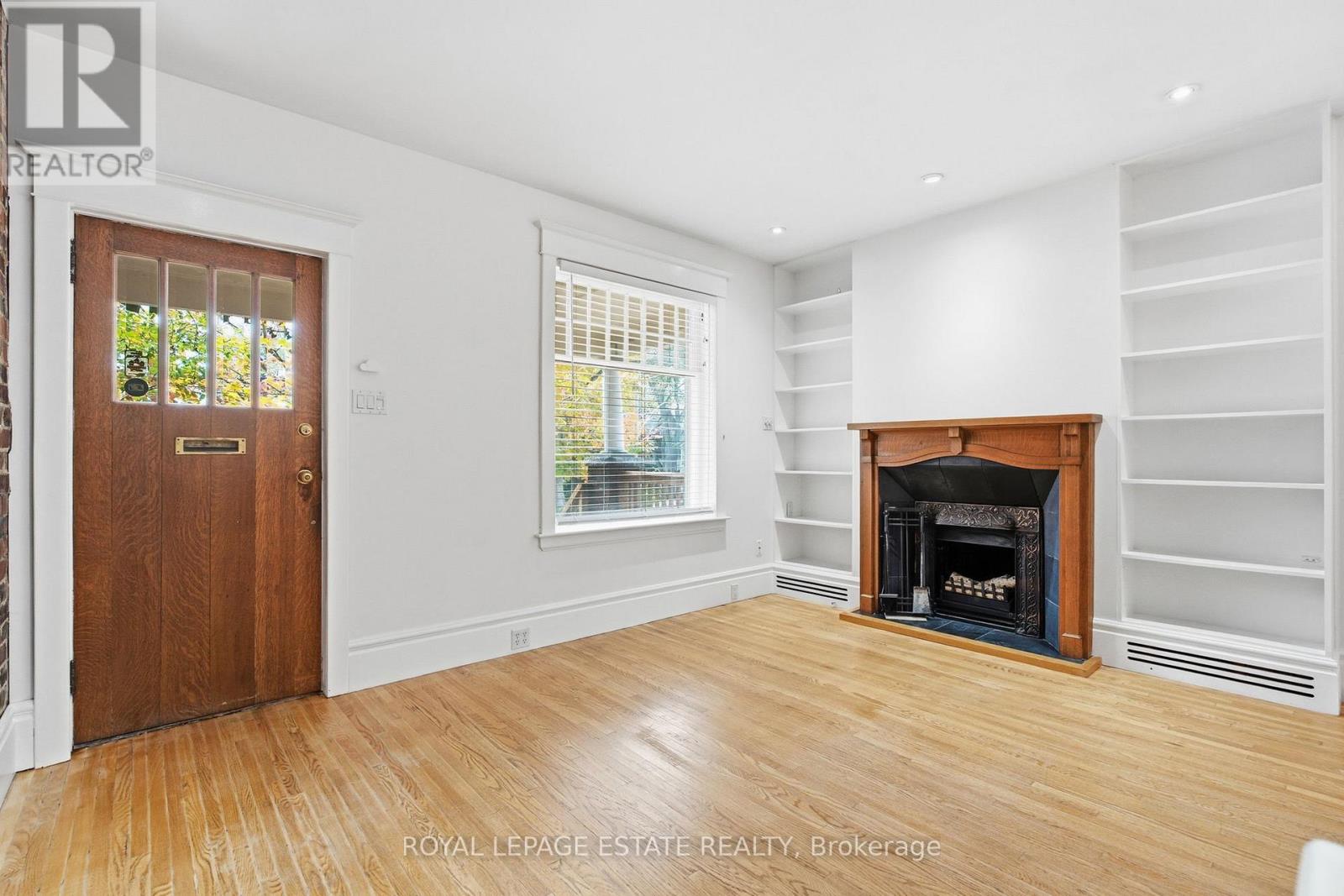 6 Sandford Avenue, Toronto, Ontario  M4L 2E7 - Photo 7 - E14033320