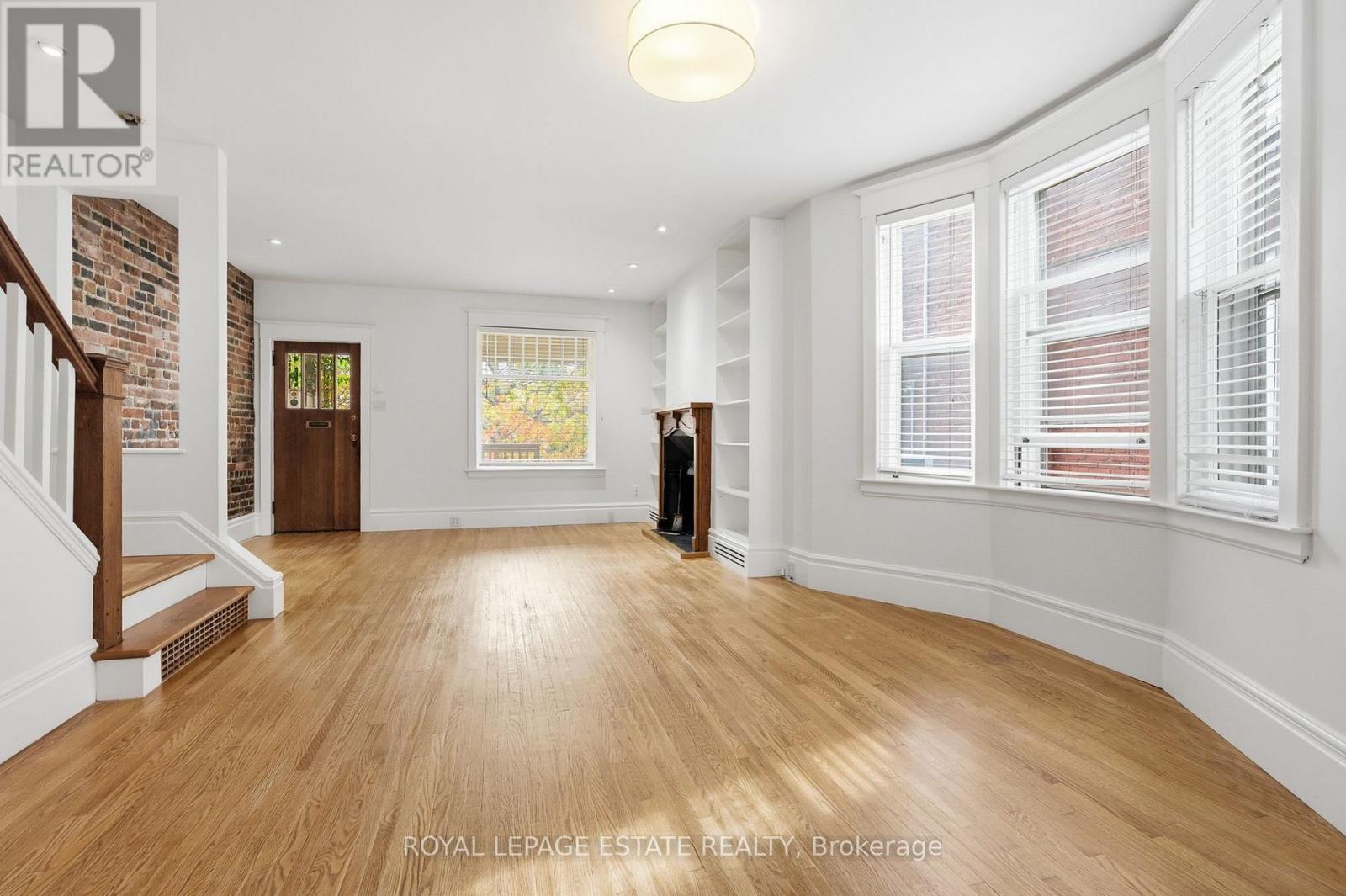 6 Sandford Avenue, Toronto, Ontario  M4L 2E7 - Photo 9 - E14033320