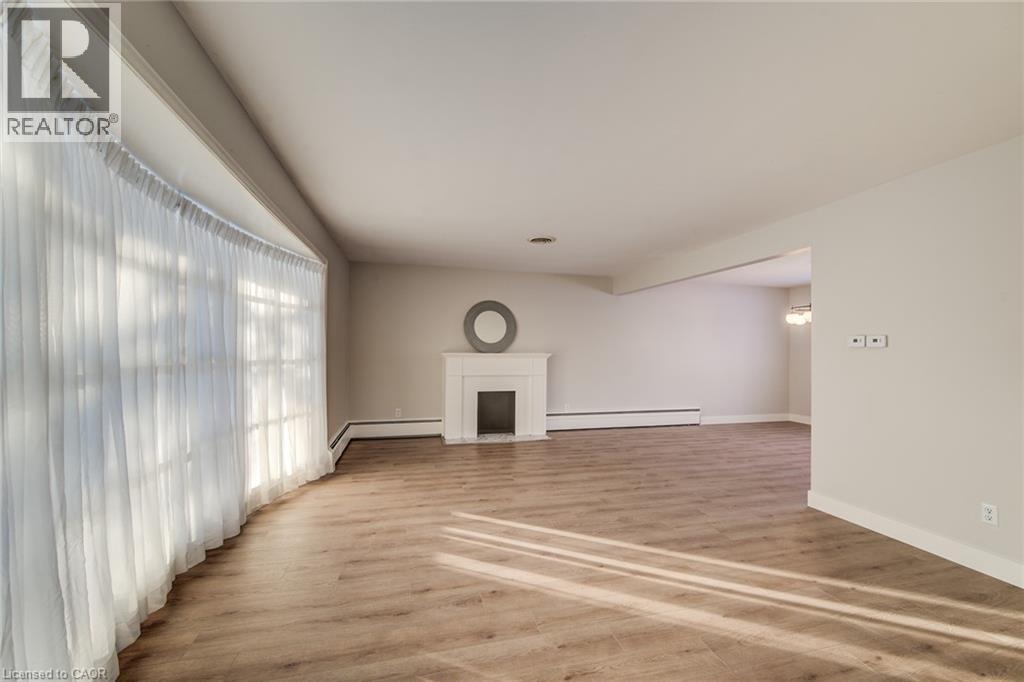 332 Longfellow Drive, Waterloo, Ontario  N2L 2S3 - Photo 10 - 40871318