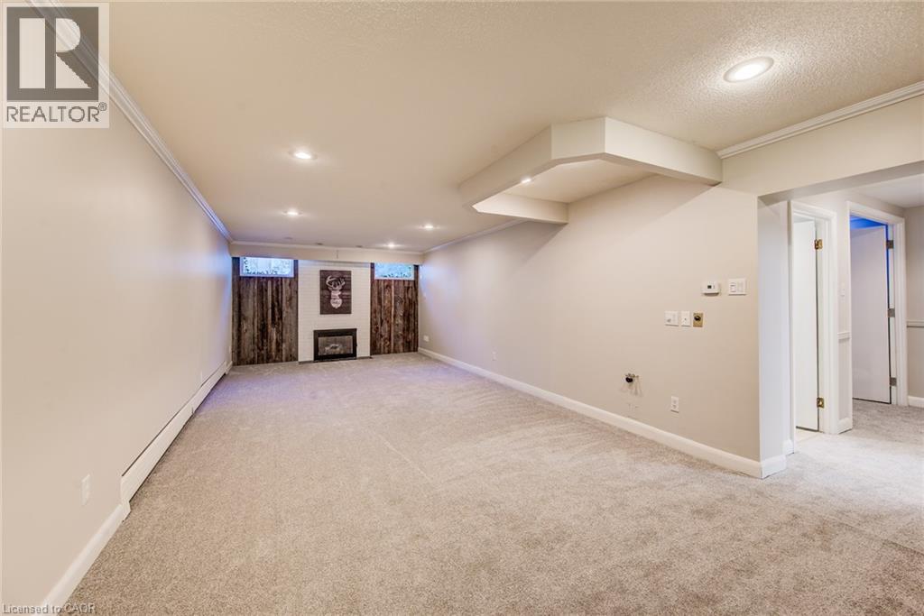 332 Longfellow Drive, Waterloo, Ontario  N2L 2S3 - Photo 27 - 40871318