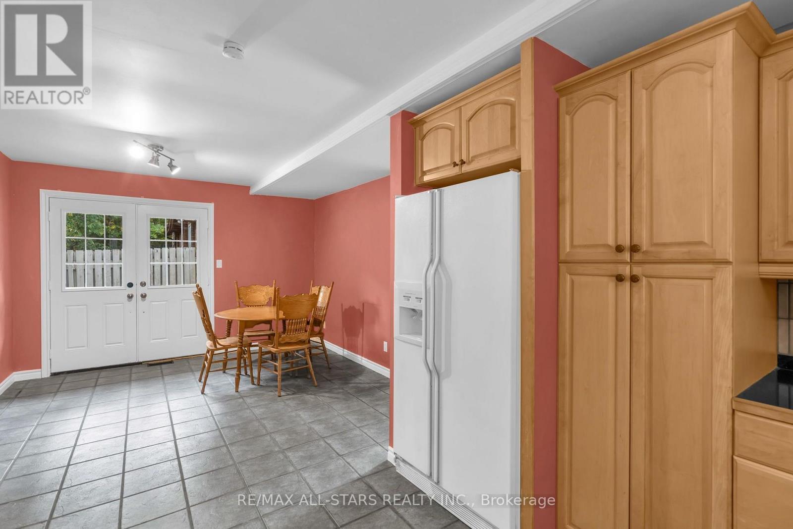 51 Queen Street, Georgina, Ontario  L0E 1R0 - Photo 17 - N14033208
