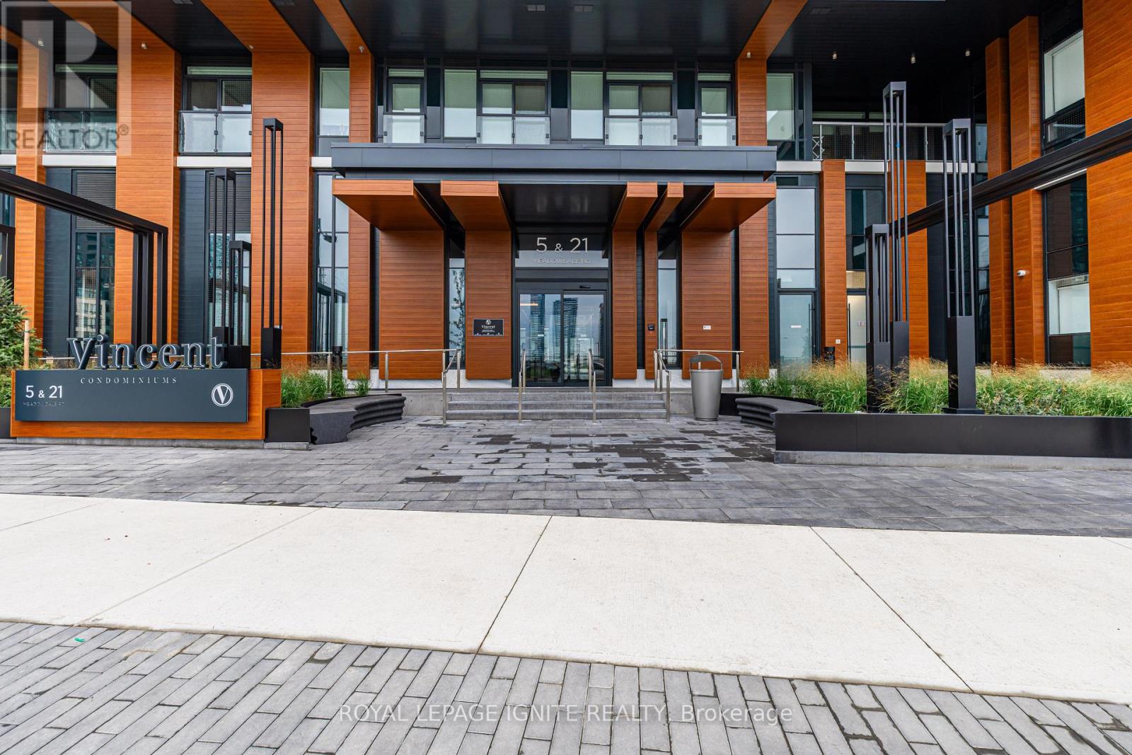 2208 - 5 Meadowale Road, Vaughan (Vaughan Corporate Centre), Ontario  L4K 0C7 - Photo 4 - N14033272