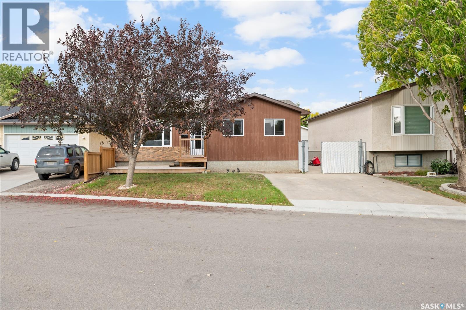 7110 Lanigan Drive, Regina, Saskatchewan  S4X 3Y1 - Photo 2 - SK051096
