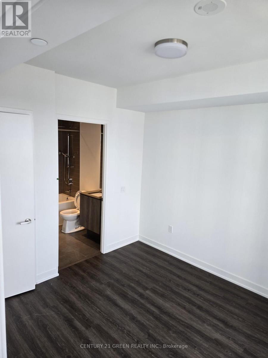 2205 - 448 Burnhamthorpe Road W, Mississauga, Ontario  L5B 0R4 - Photo 6 - W14033050