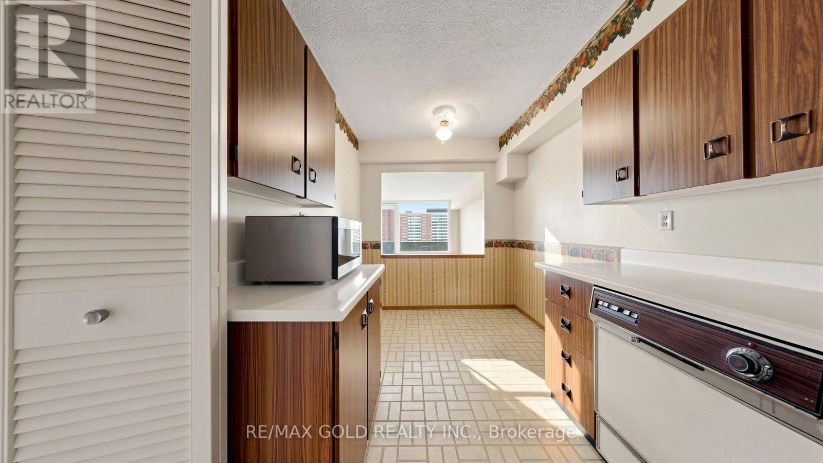 1504 - 270 Scarlett Road, Toronto, Ontario  M6N 4X5 - Photo 23 - W14033078