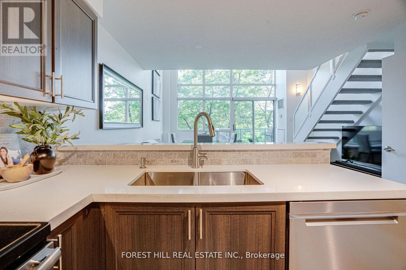 212 - 200 Manitoba Street, Toronto, Ontario  M8Y 3Y9 - Photo 6 - W14033080