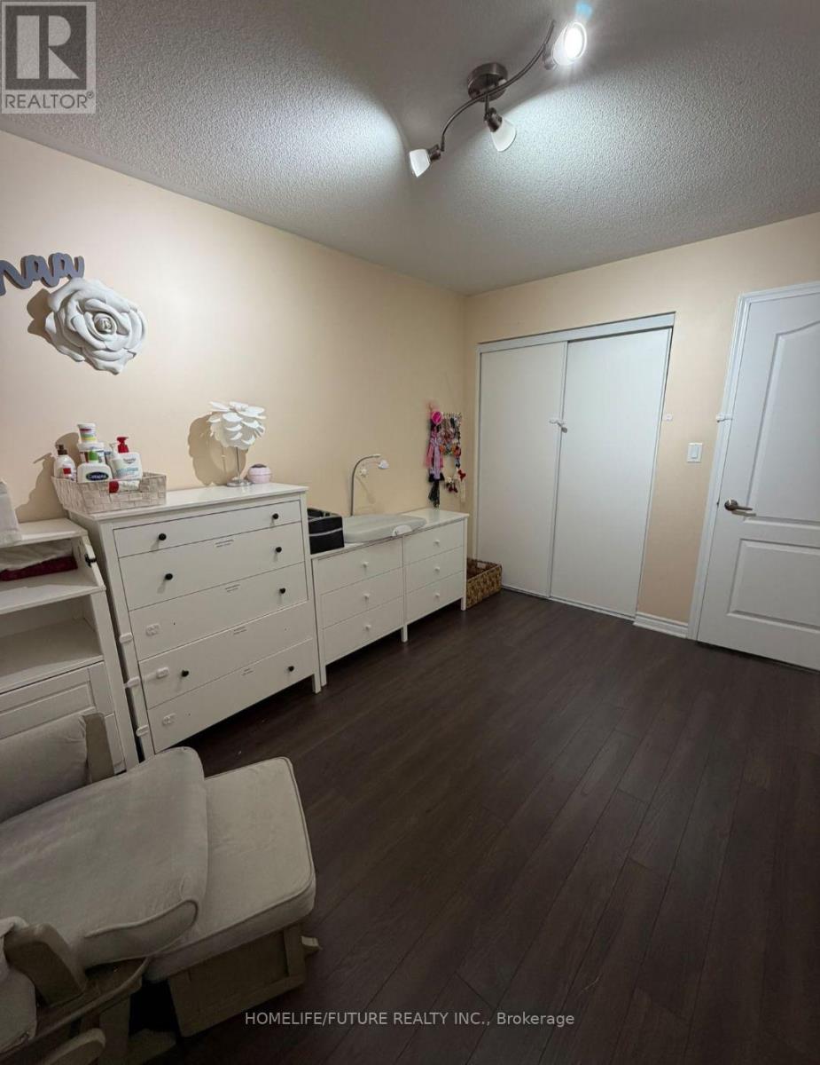 80 Phyllis Drive, Caledon, Ontario  L7C 4E2 - Photo 14 - W14033120