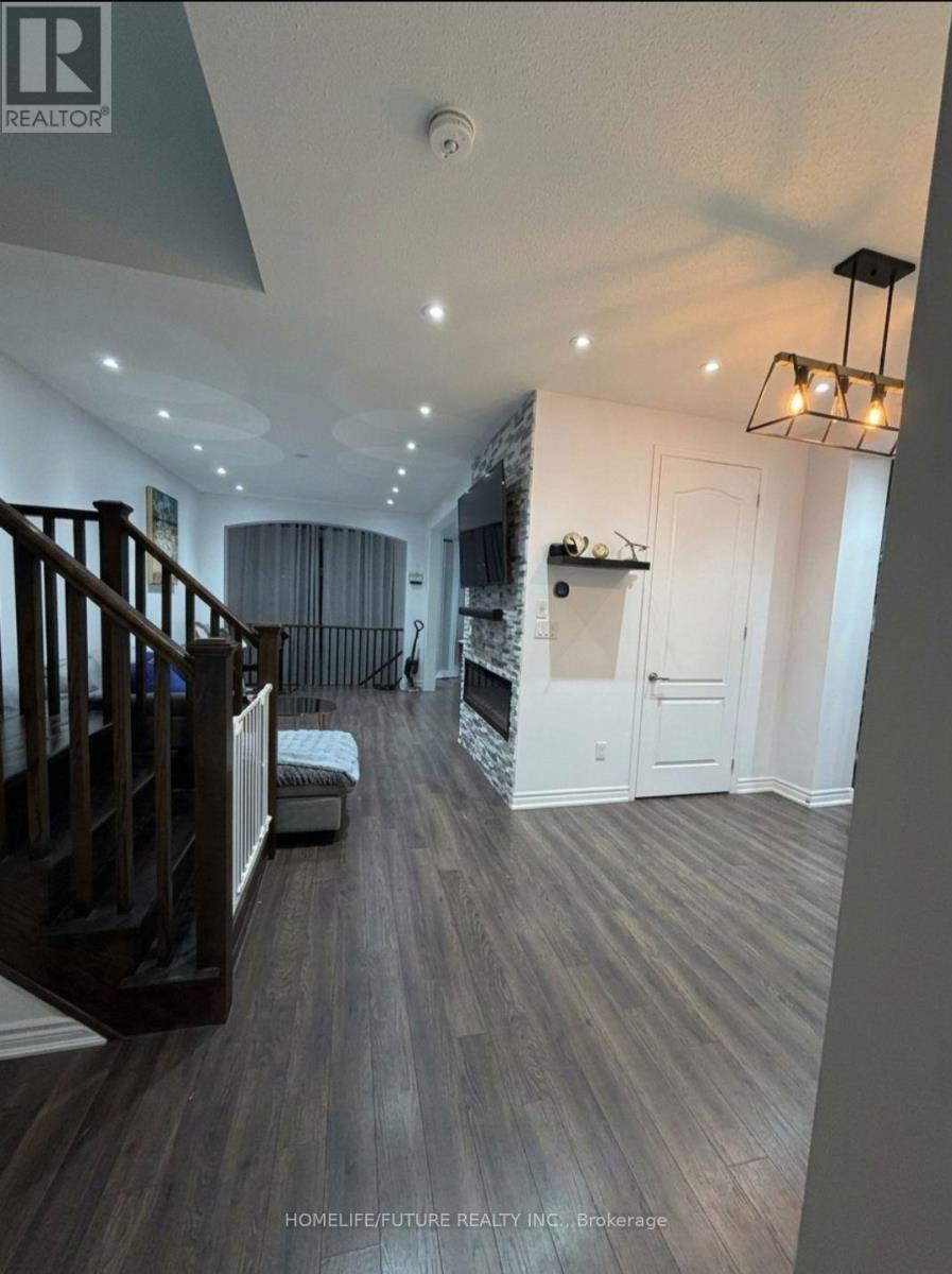 80 Phyllis Drive, Caledon, Ontario  L7C 4E2 - Photo 3 - W14033120