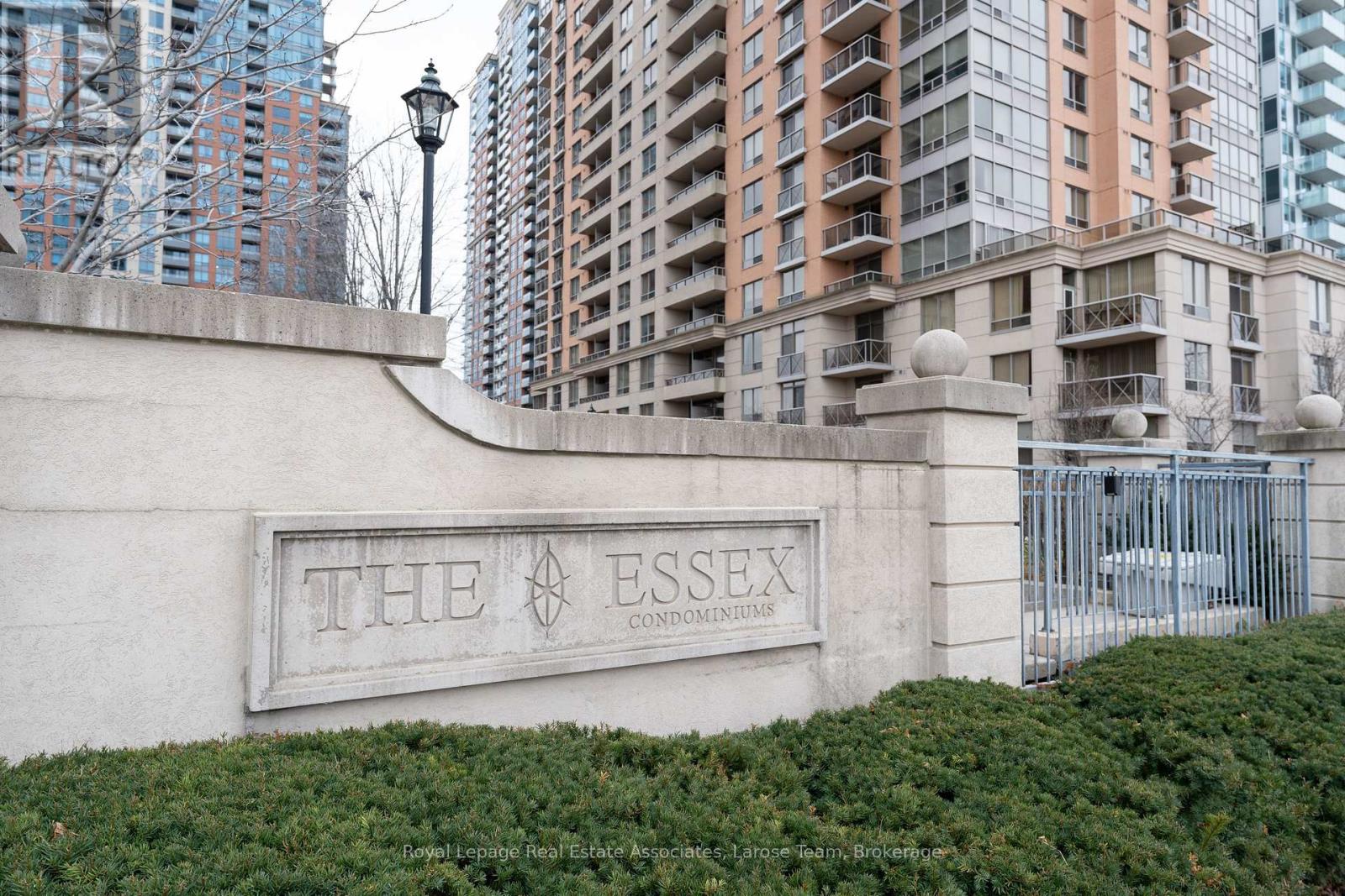 1019 - 5233 Dundas Street W, Toronto, Ontario  M9B 6M1 - Photo 3 - W14033122