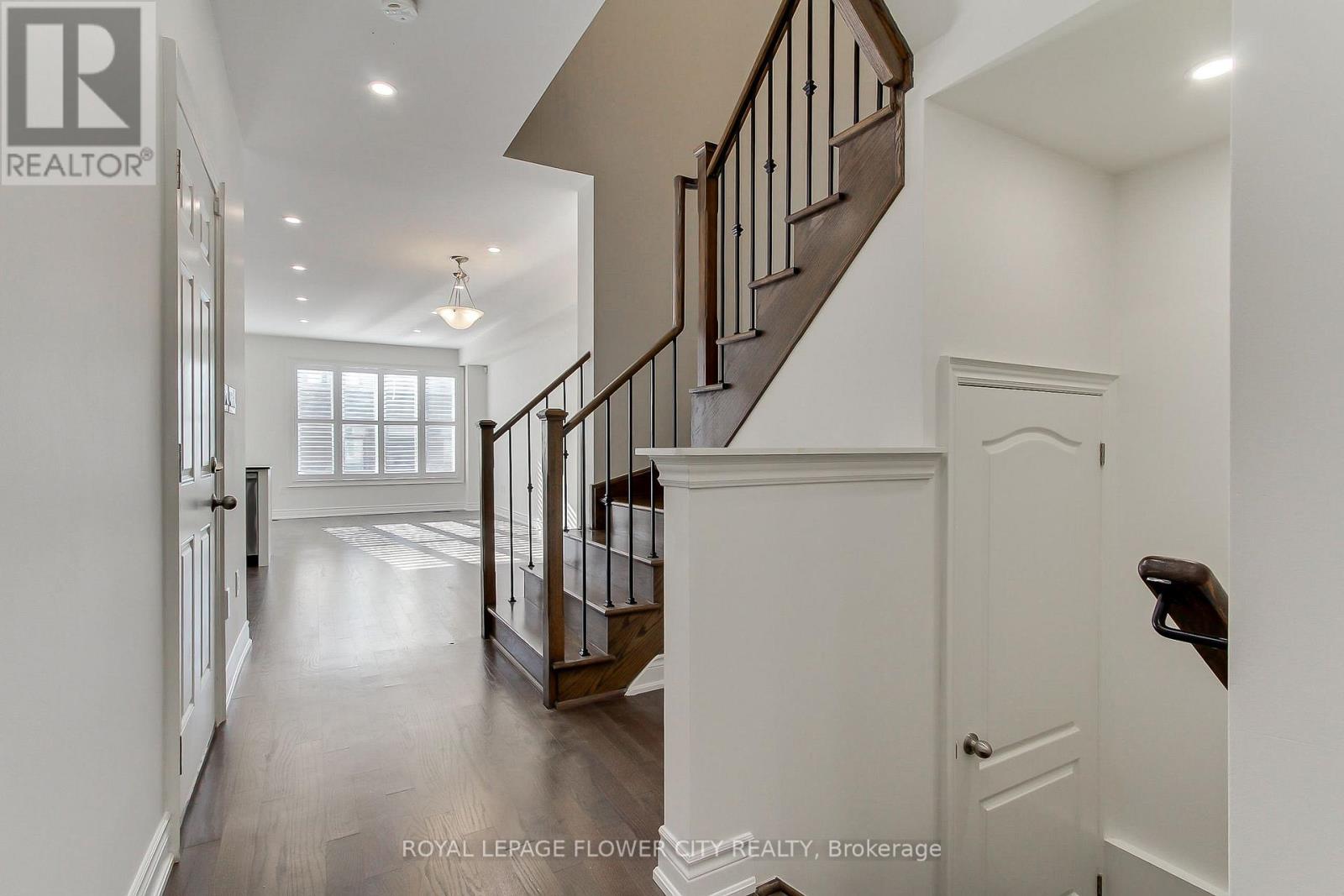 1311 Restivo Lane, Milton, Ontario  L9E 1J9 - Photo 5 - W14033188
