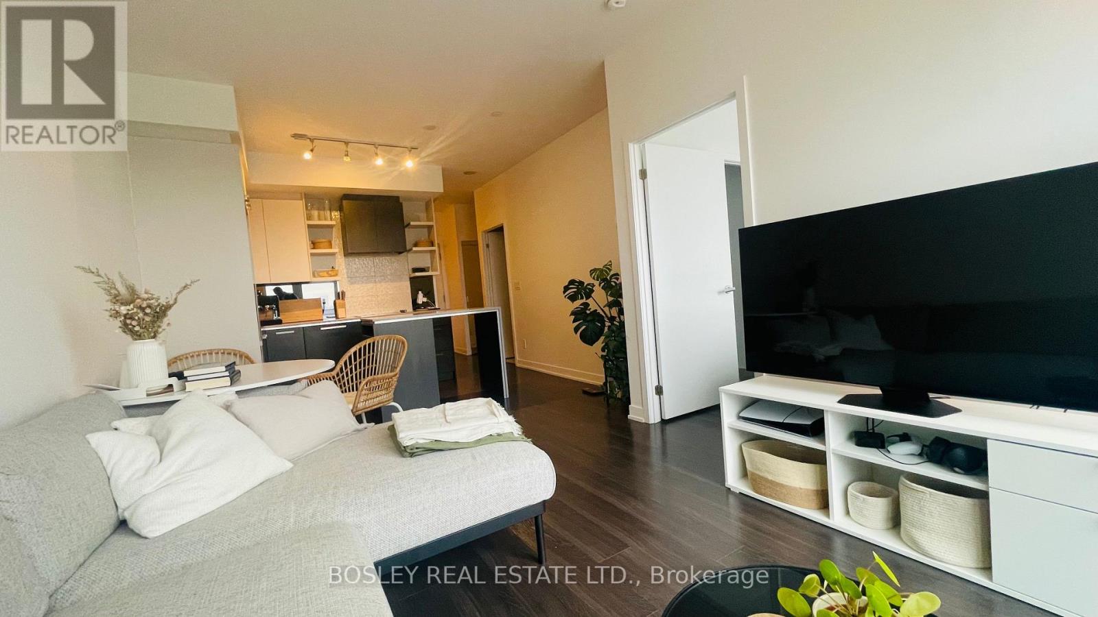 829 - 1830 Bloor Street W, Toronto, Ontario  M6P 0A2 - Photo 7 - W14033226