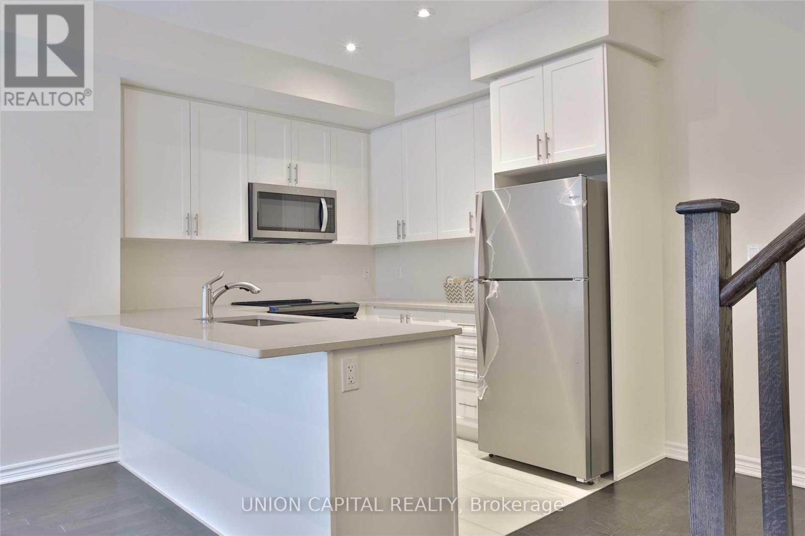 16 - 18 Applewood Lane, Toronto, Ontario  M9C 0C1 - Photo 10 - W14033248