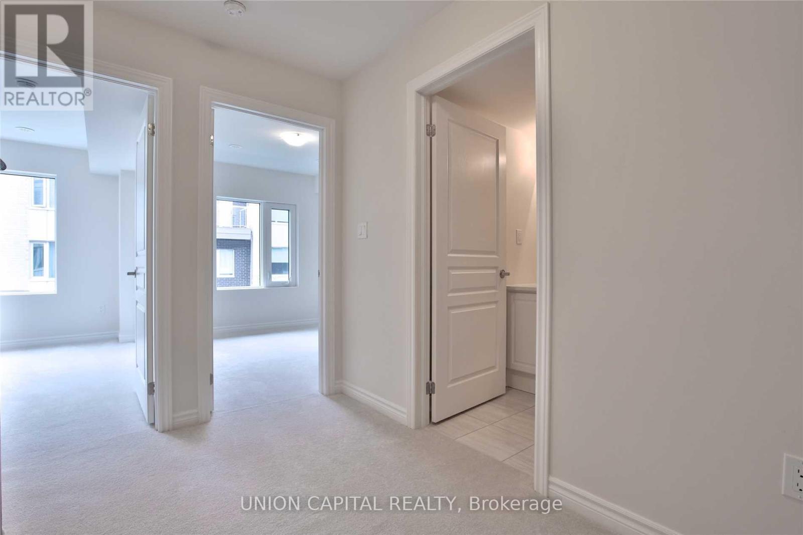 16 - 18 Applewood Lane, Toronto, Ontario  M9C 0C1 - Photo 11 - W14033248