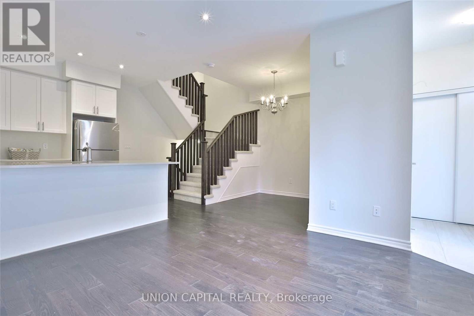 16 - 18 Applewood Lane, Toronto, Ontario  M9C 0C1 - Photo 5 - W14033248