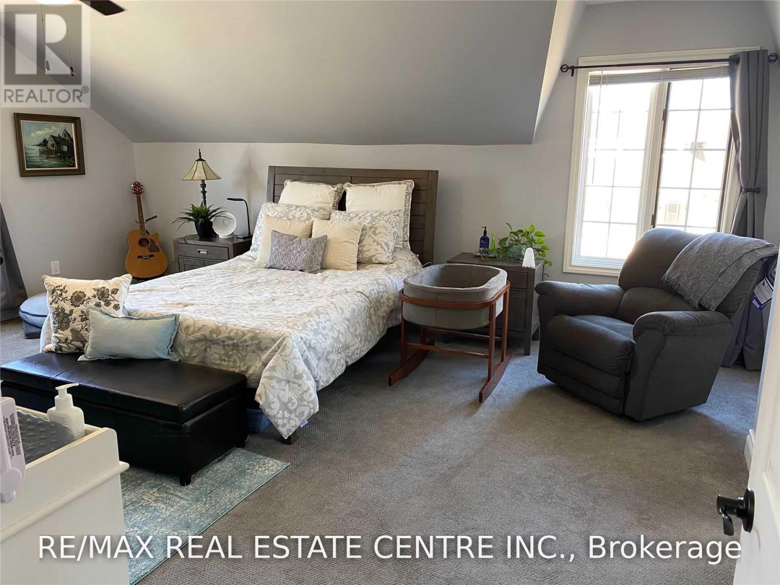 5 William Street, Halton Hills, Ontario  L7G 1Y2 - Photo 11 - W14033276