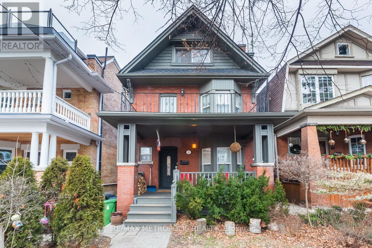 26 ALGONQUIN AVENUE, Toronto, Ontario