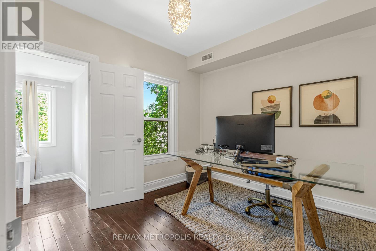 26 Algonquin Avenue, Toronto, Ontario  M6R 1K7 - Photo 17 - W14033282