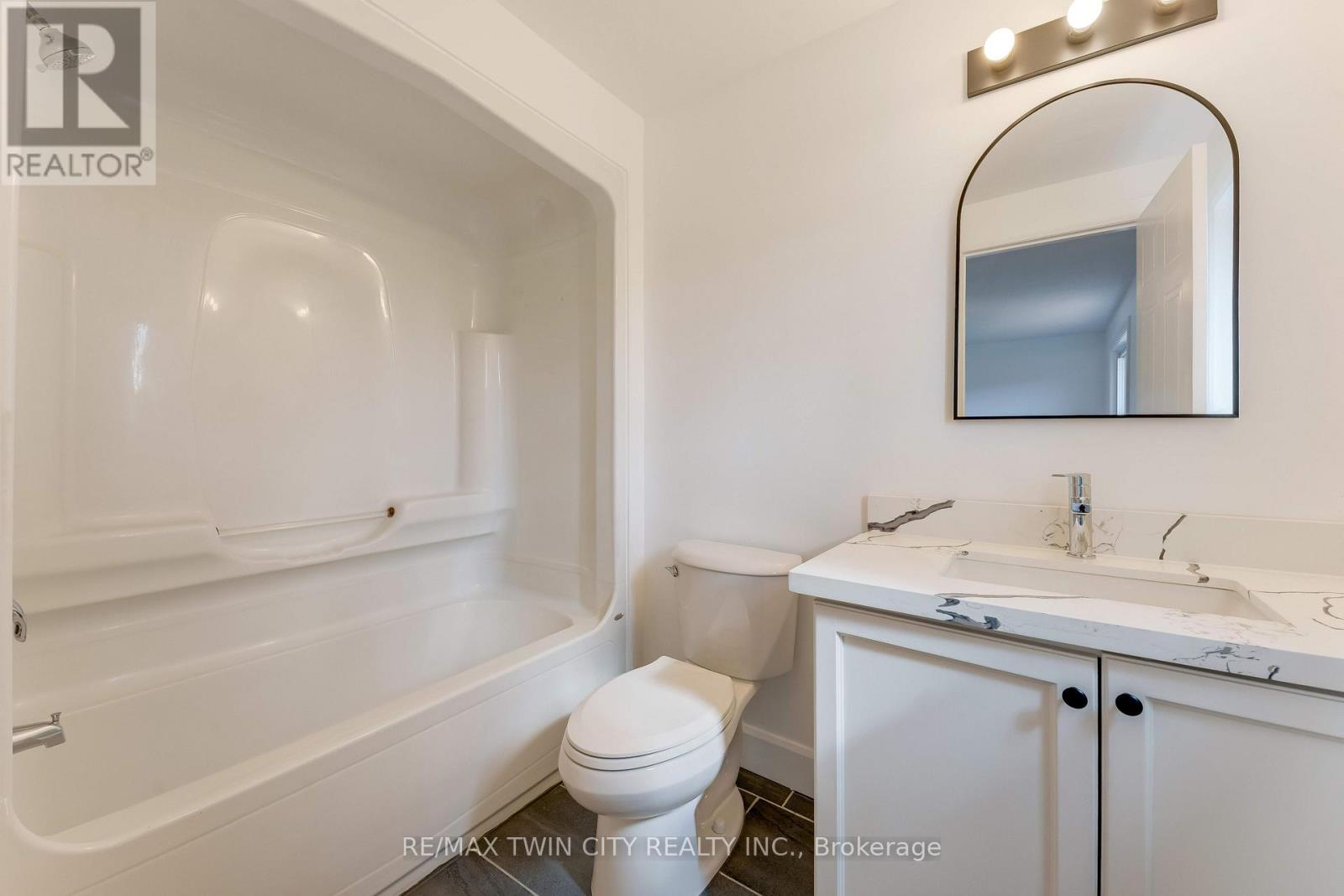 31 Swartz Street, Kitchener, Ontario  N2E 4A7 - Photo 18 - X14033172