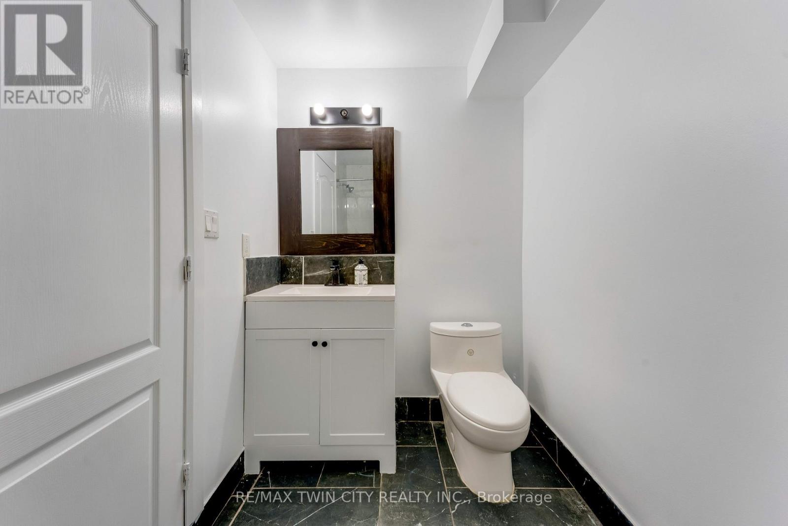 31 Swartz Street, Kitchener, Ontario  N2E 4A7 - Photo 28 - X14033172