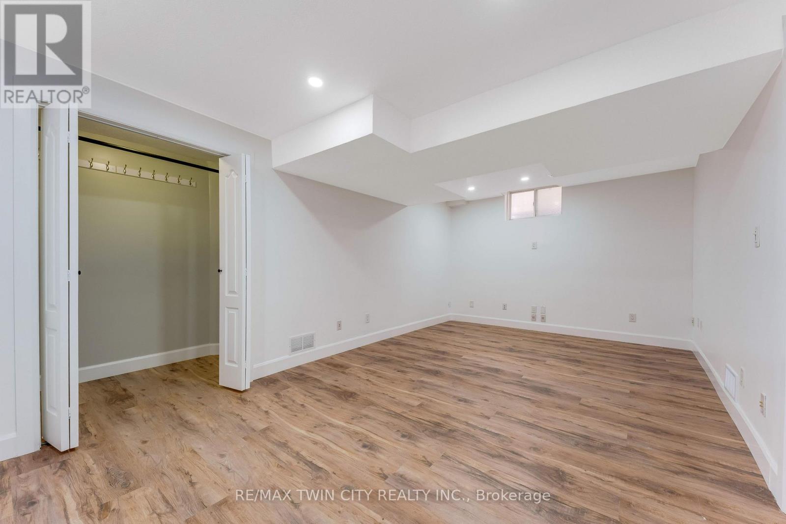 31 Swartz Street, Kitchener, Ontario  N2E 4A7 - Photo 30 - X14033172