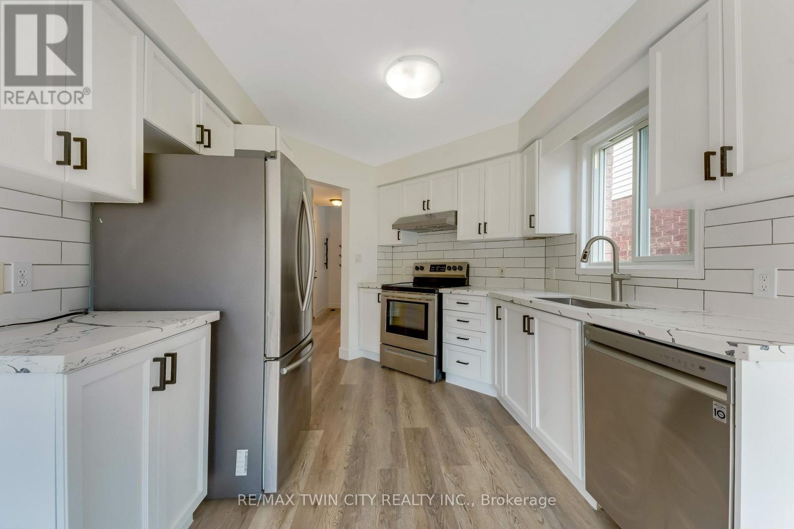 31 Swartz Street, Kitchener, Ontario  N2E 4A7 - Photo 7 - X14033172