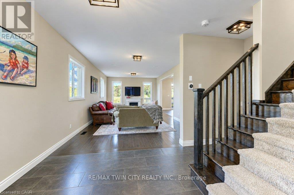 524 Sundew Drive, Waterloo, Ontario  N2V 0B8 - Photo 5 - X14033190