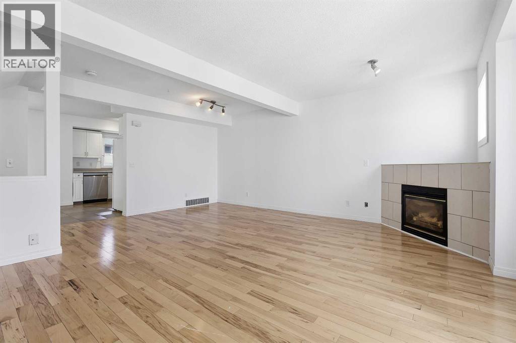 225 Killarney Glen Court SW, Calgary, Alberta  T3E 7H4 - Photo 9 - A2351916