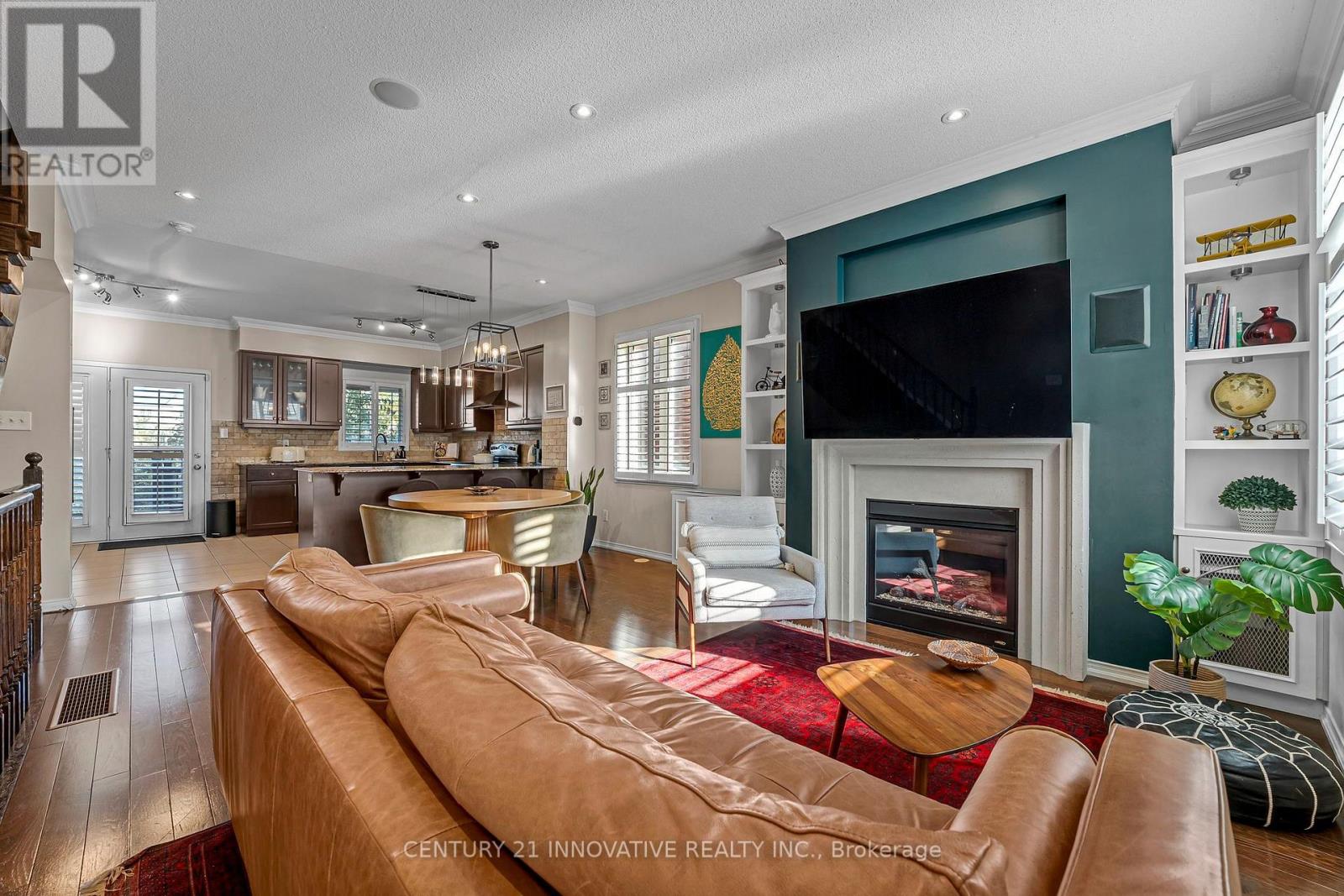 99 John Bell Crescent, Toronto, Ontario  M1L 0G5 - Photo 2 - E13882144